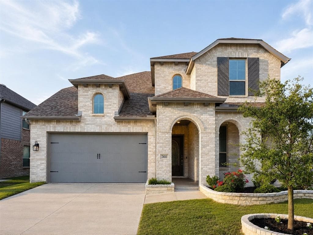 2410 Doncaster Dr