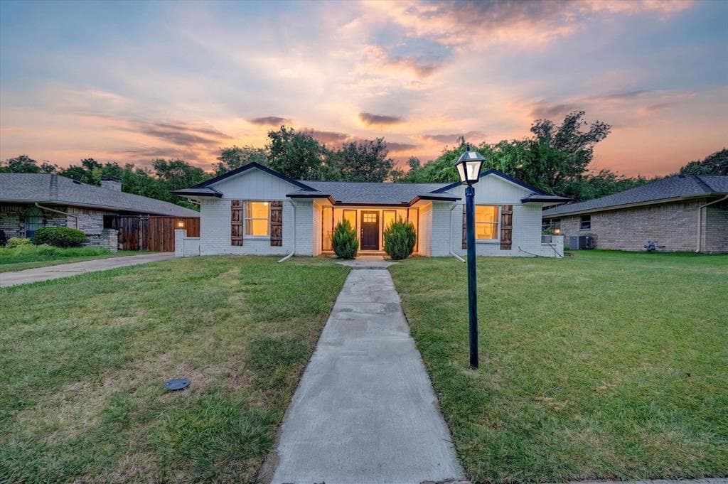 2720 Chadwick Dr