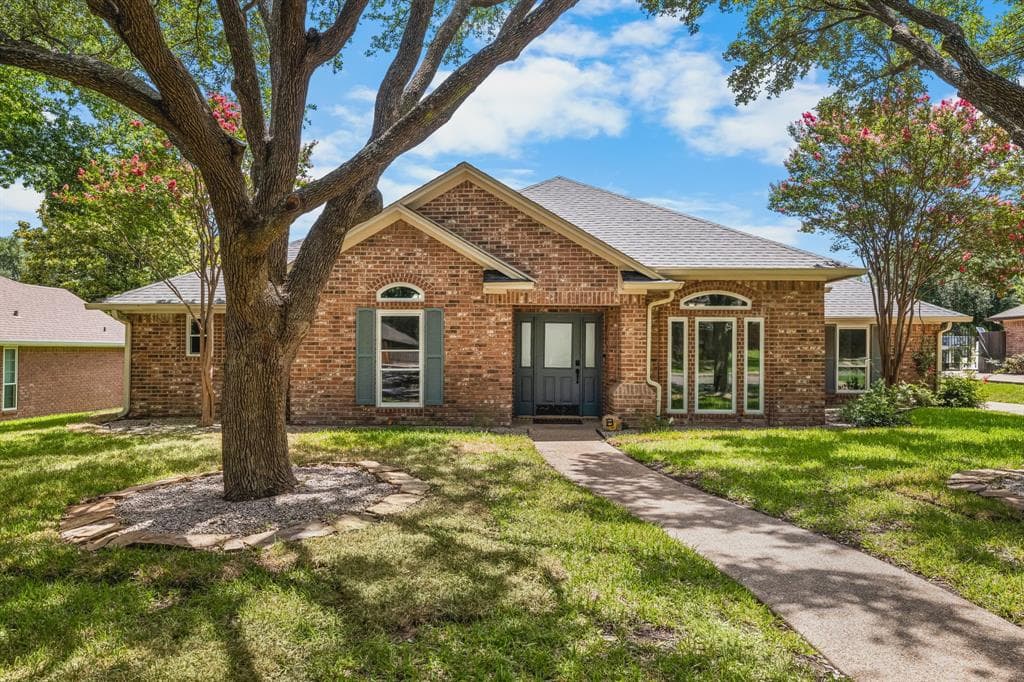 1104 Western Ridge Dr