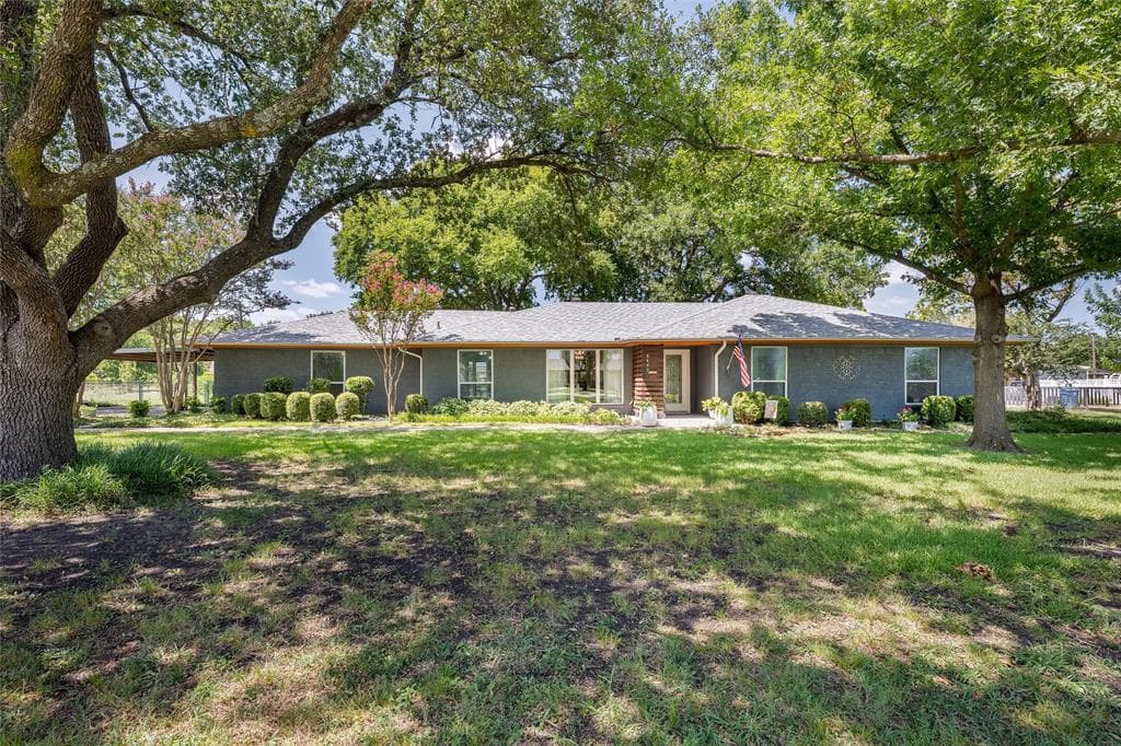 5407 Kara Ln