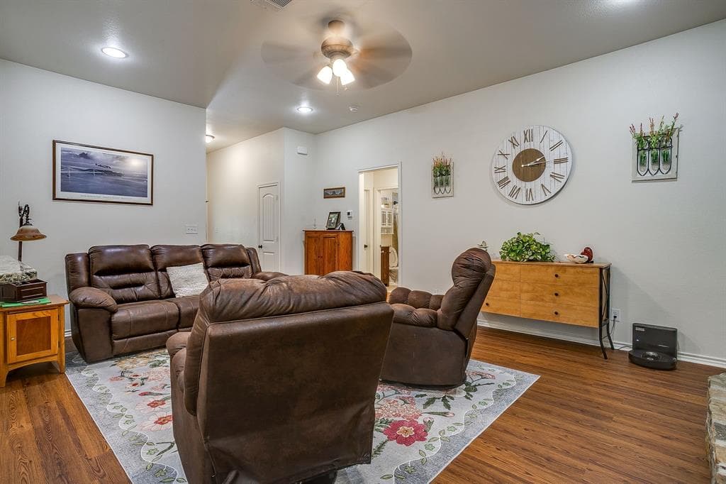 Gallery image 4
