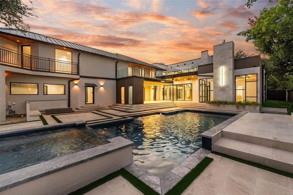 7138 Azalea Ln