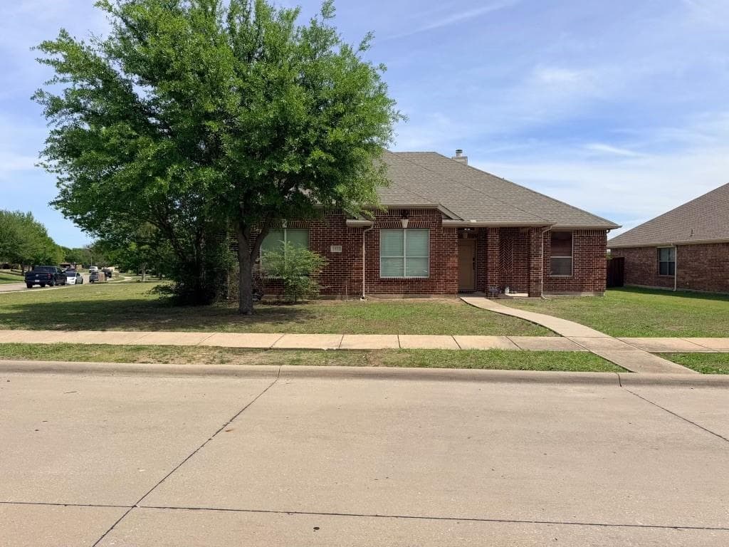 1901 Clearbrook Ct