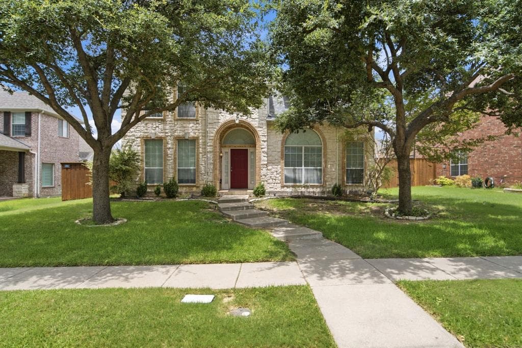 11117 Silver Horn Dr