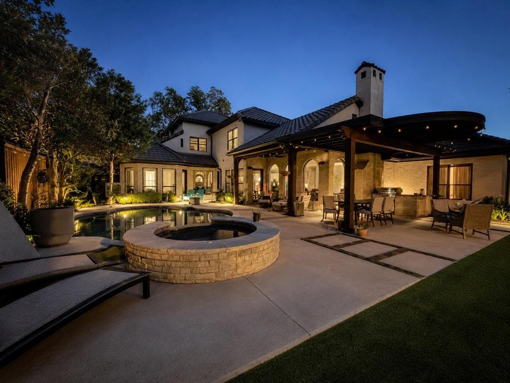 276 Benson Ln