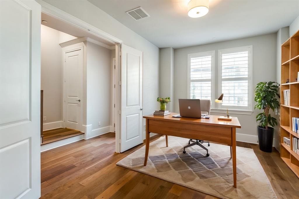 Gallery image 4