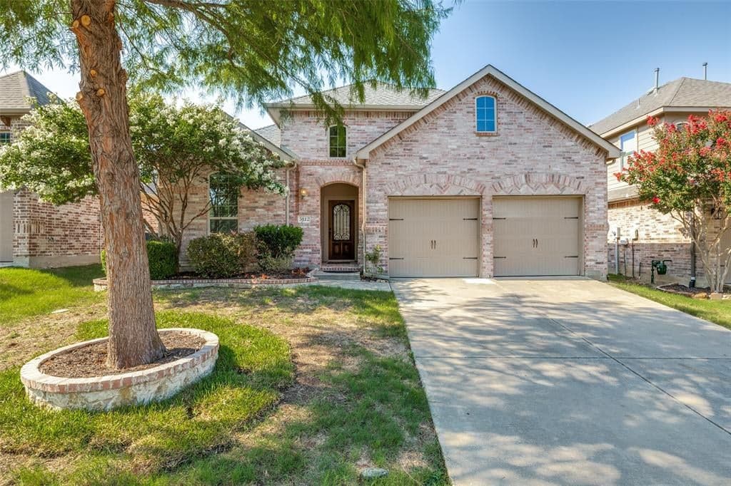 5112 Datewood Ln