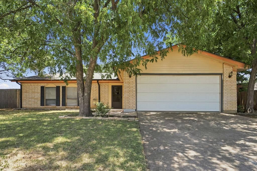 5050 Oaklawn Ct