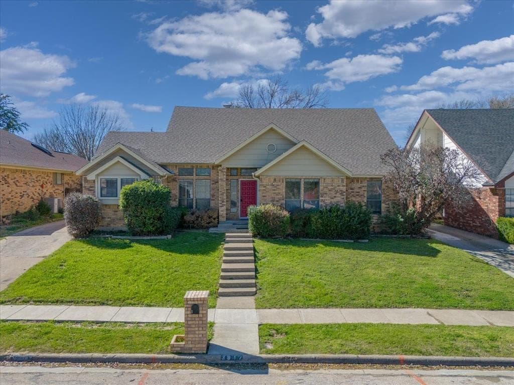 3917 Flintridge Dr Fl Intridge