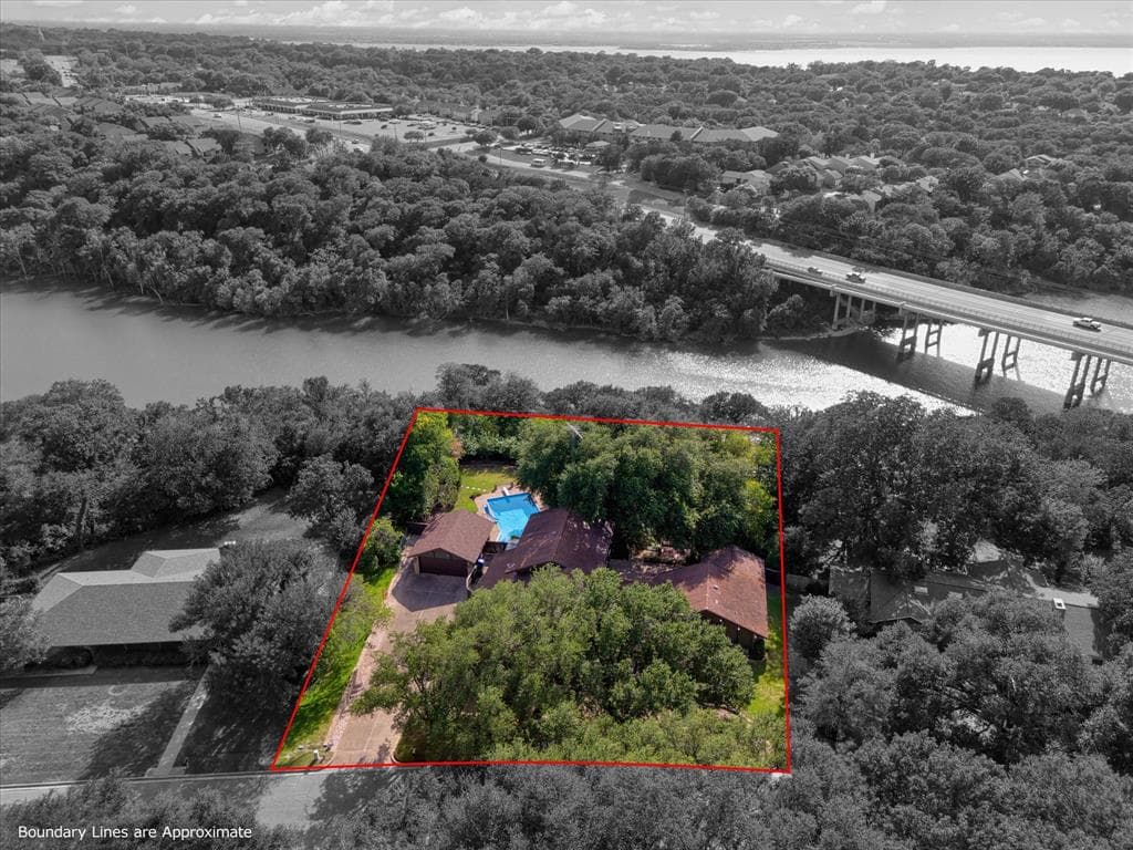 3716 Laguna Vista Dr