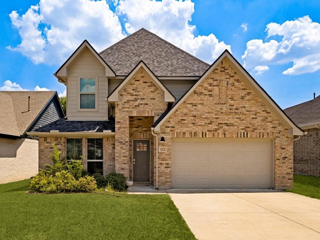 122 Elm Ln