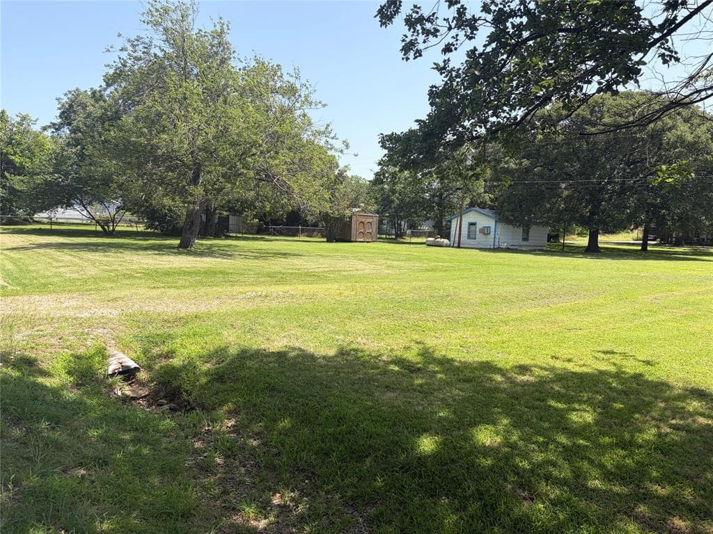 70 Seminole Dr