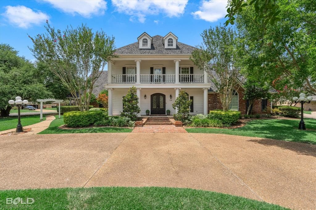 334 Greenacres Blvd