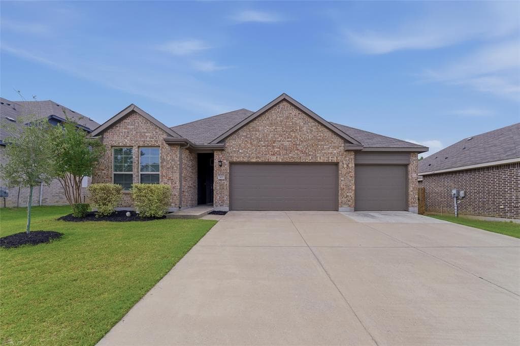 305 Evans Dr
