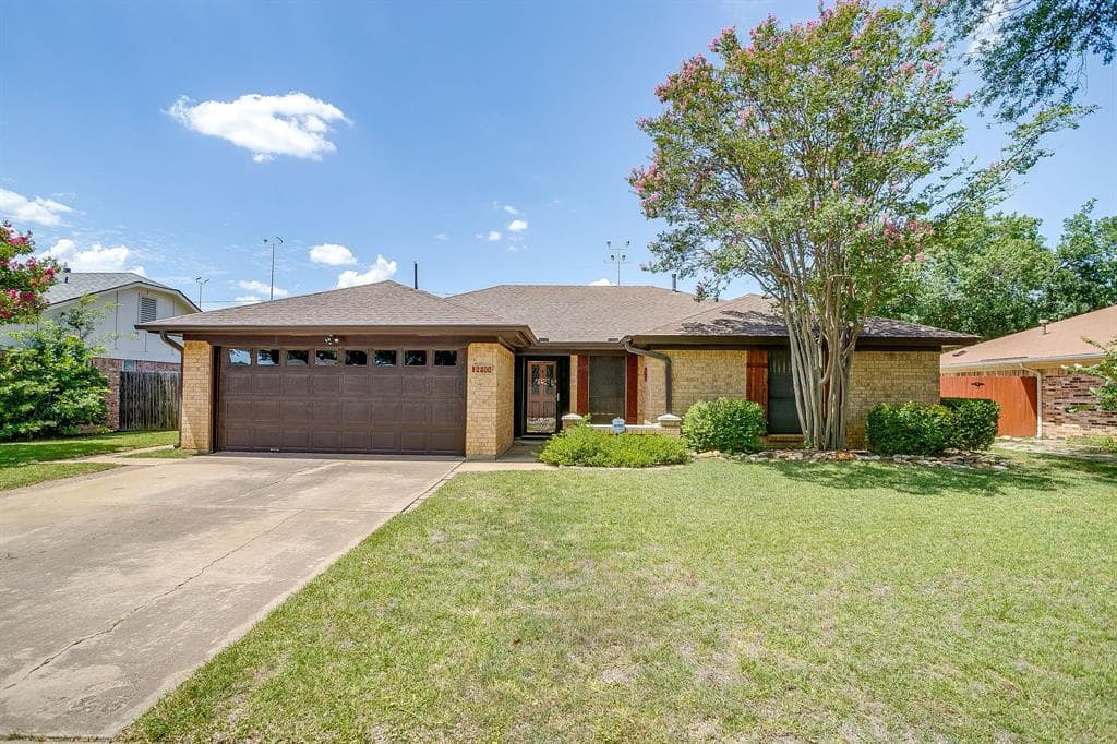 2400 Westpark Way Cir