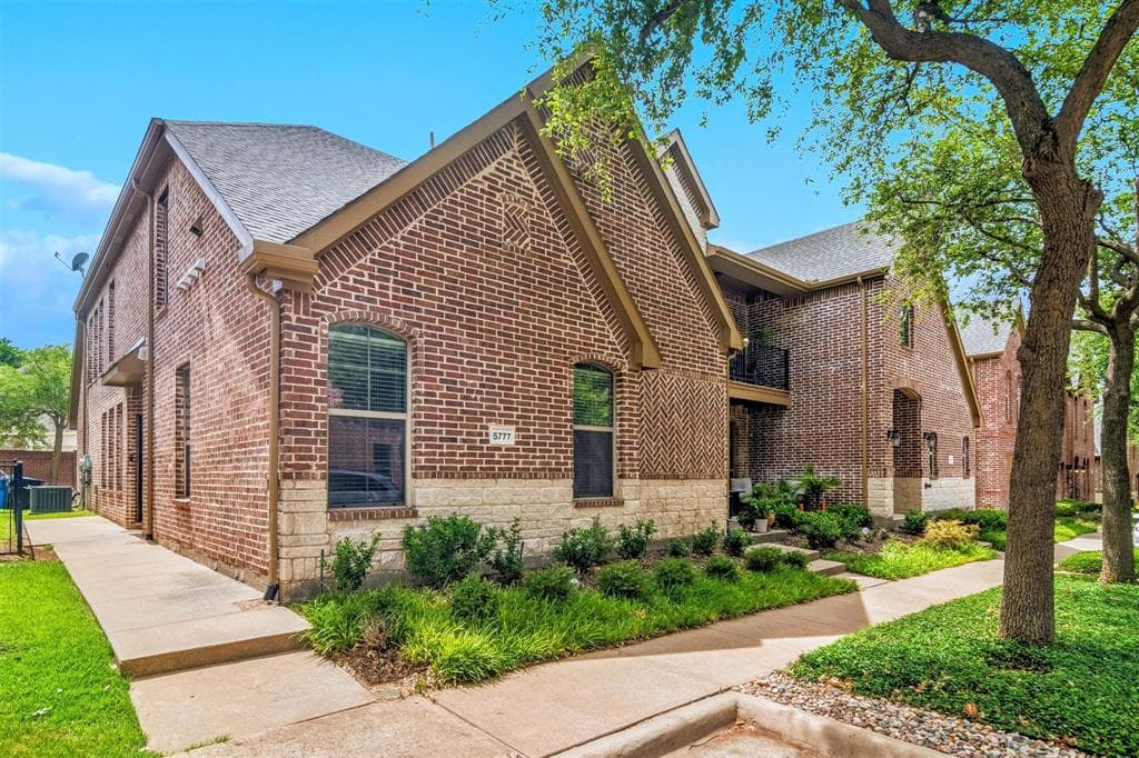 5777 Pisa Ln