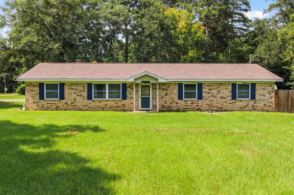 112 Priscilla Ln