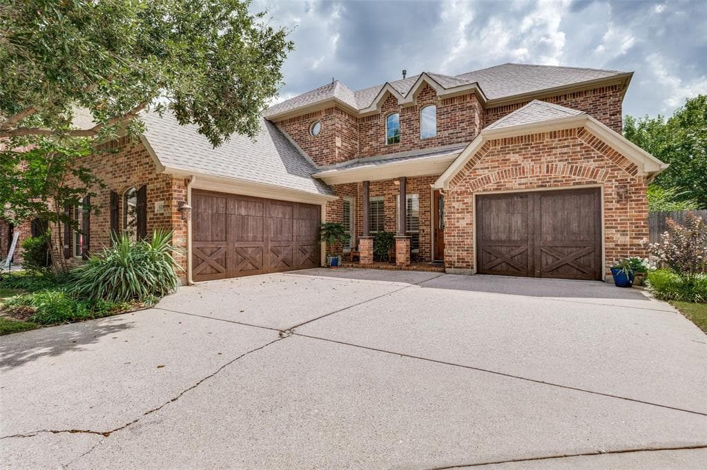 618 Goliad Dr