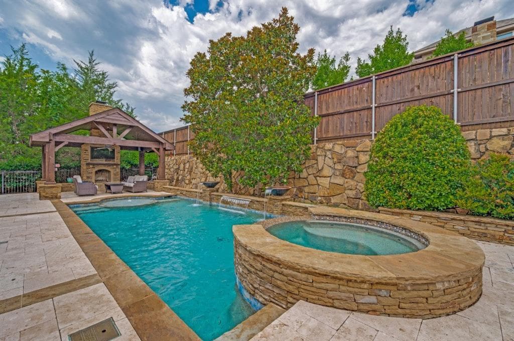 4211 Rocky Ford Dr