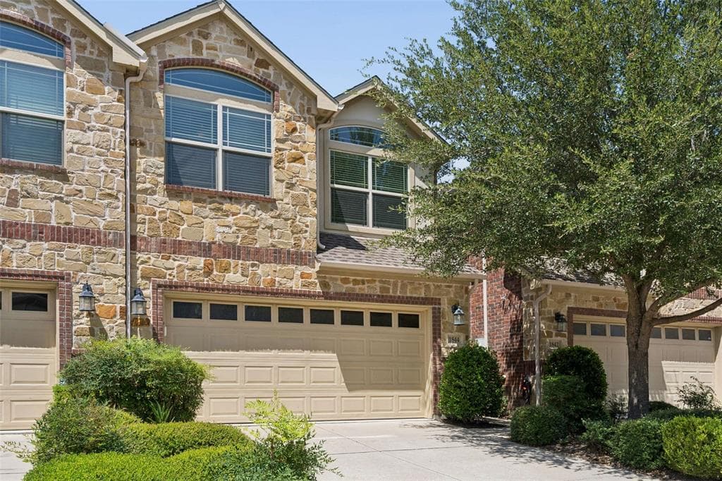 1844 Villa Dr