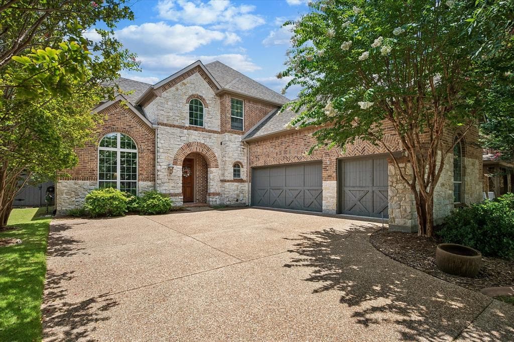 8305 Turtleback Ct