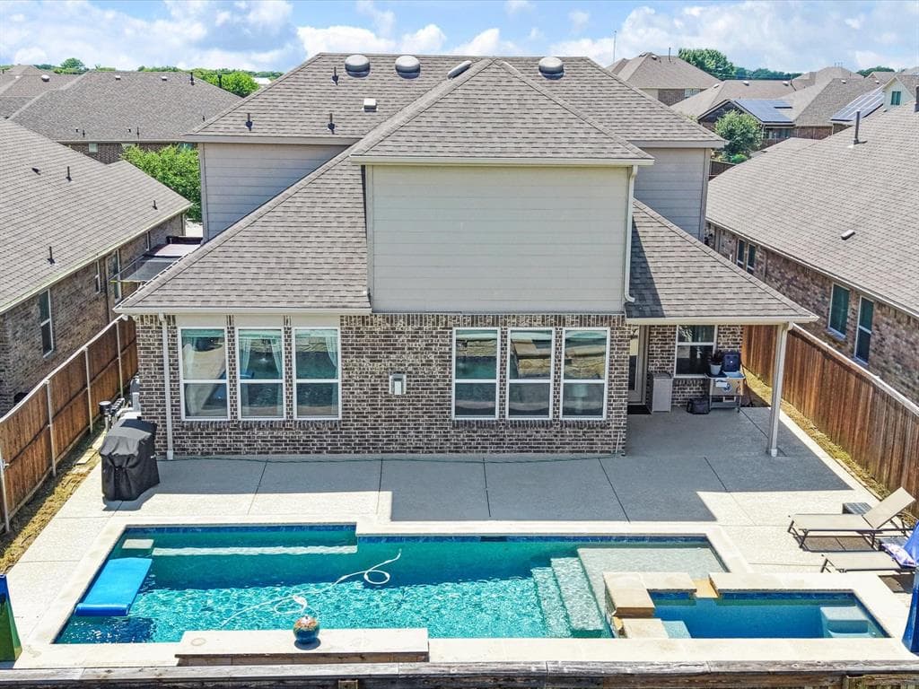 3809 Cicada Ln