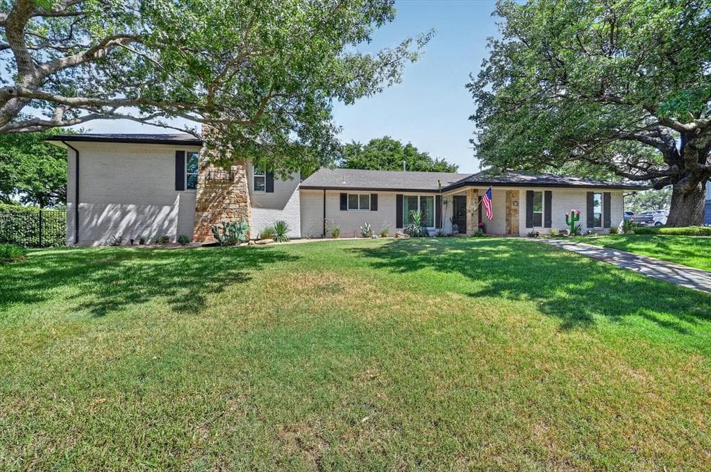 47 Bounty Rd E
