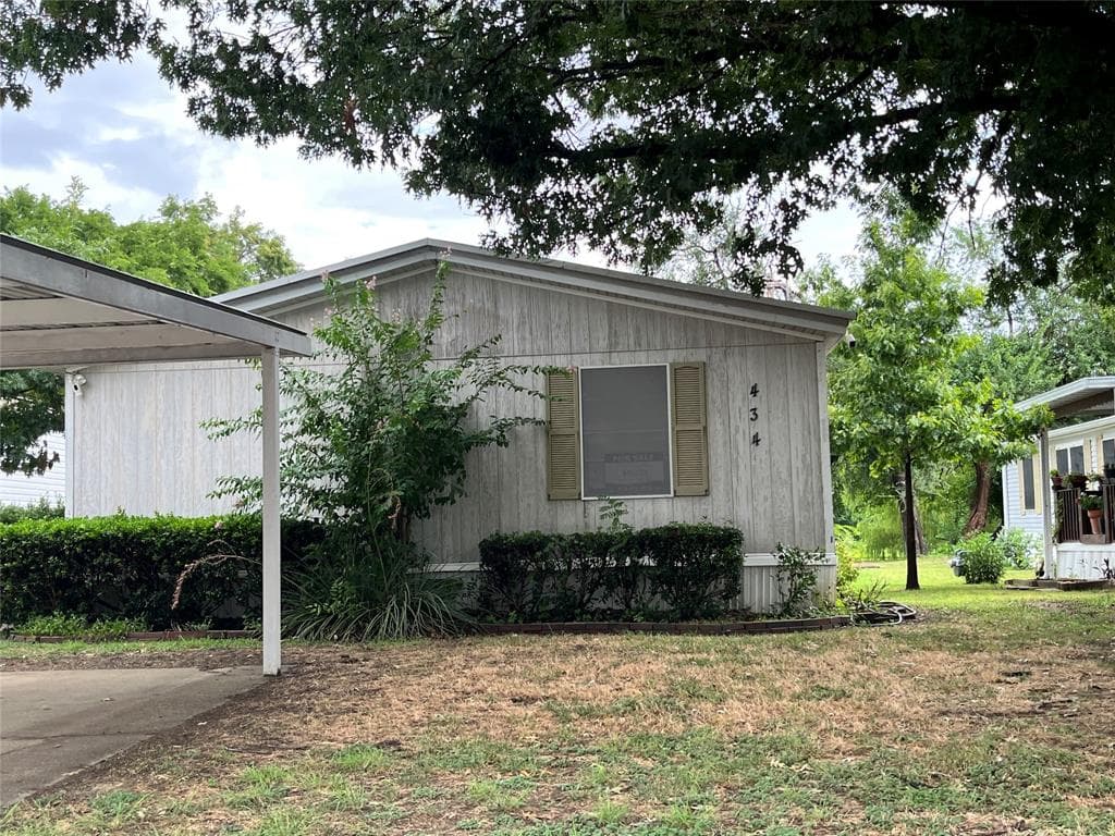 434 Ewing Way