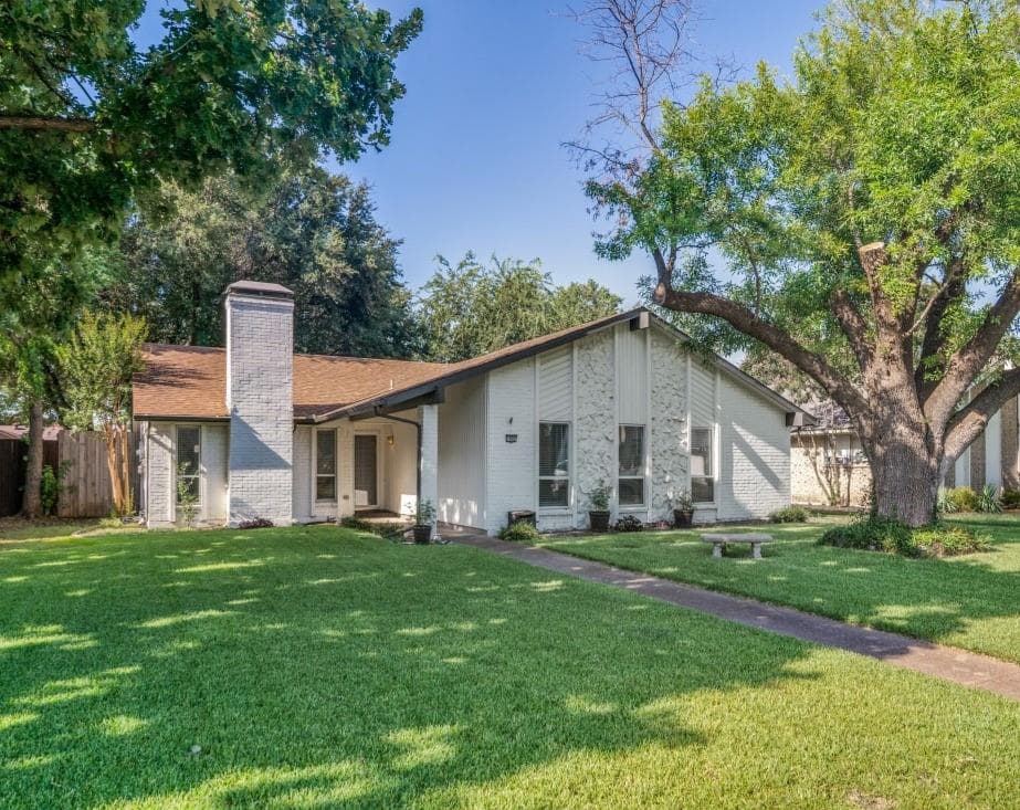 1902 Richland Dr
