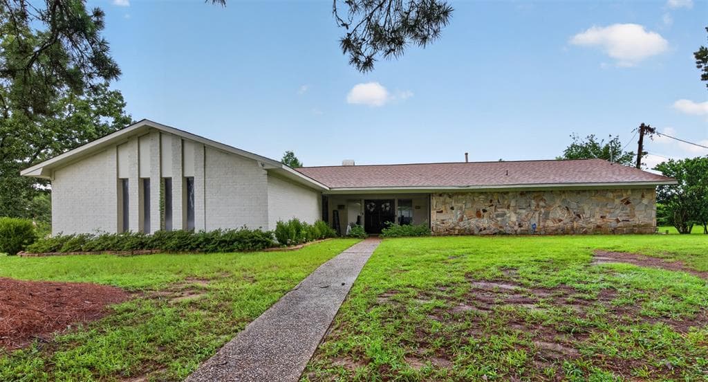 2503 Parham Dr