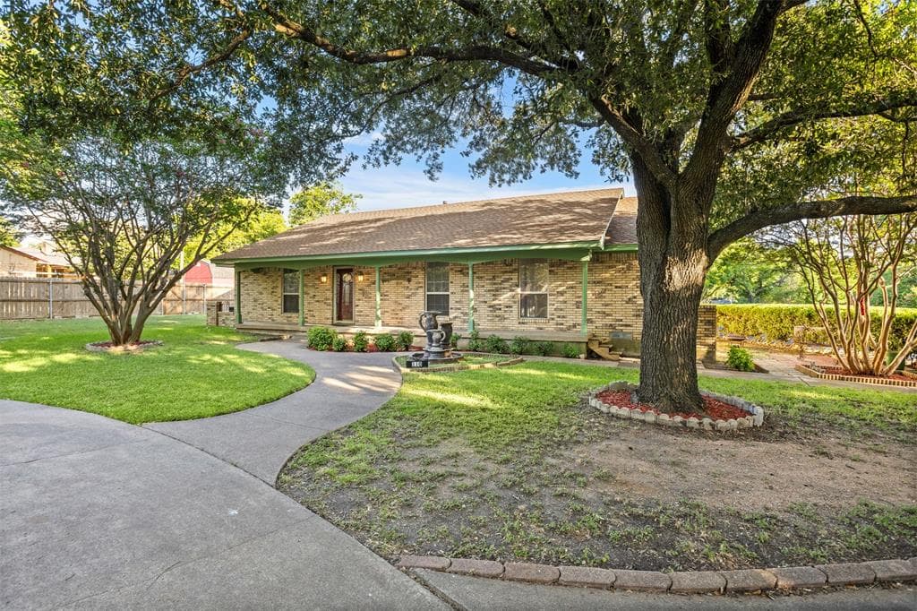 110 Pecan Ct