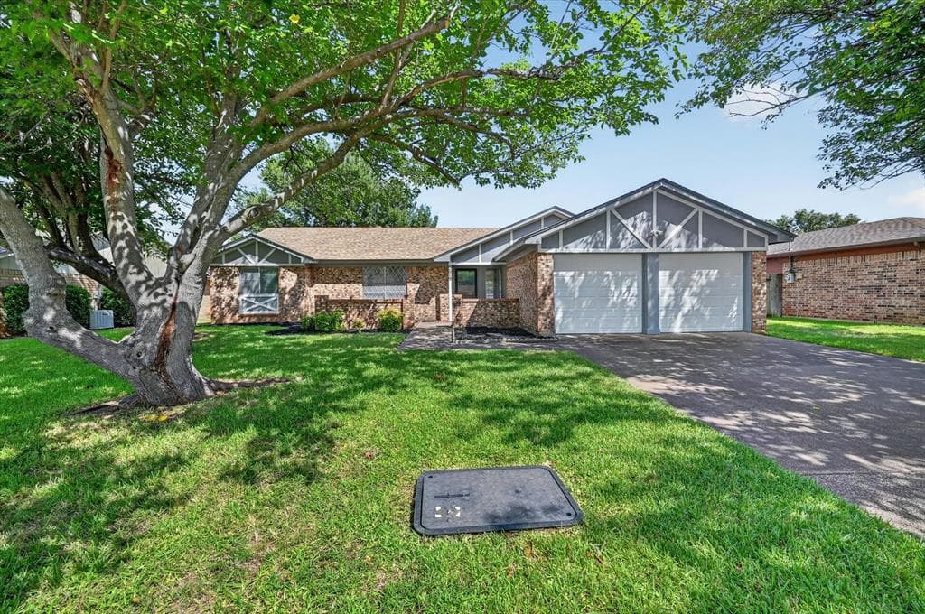 3619 Ceran Dr