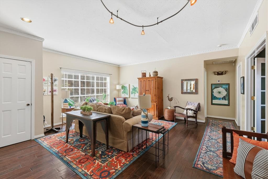 4415 Bellaire Dr S Apt 202s
