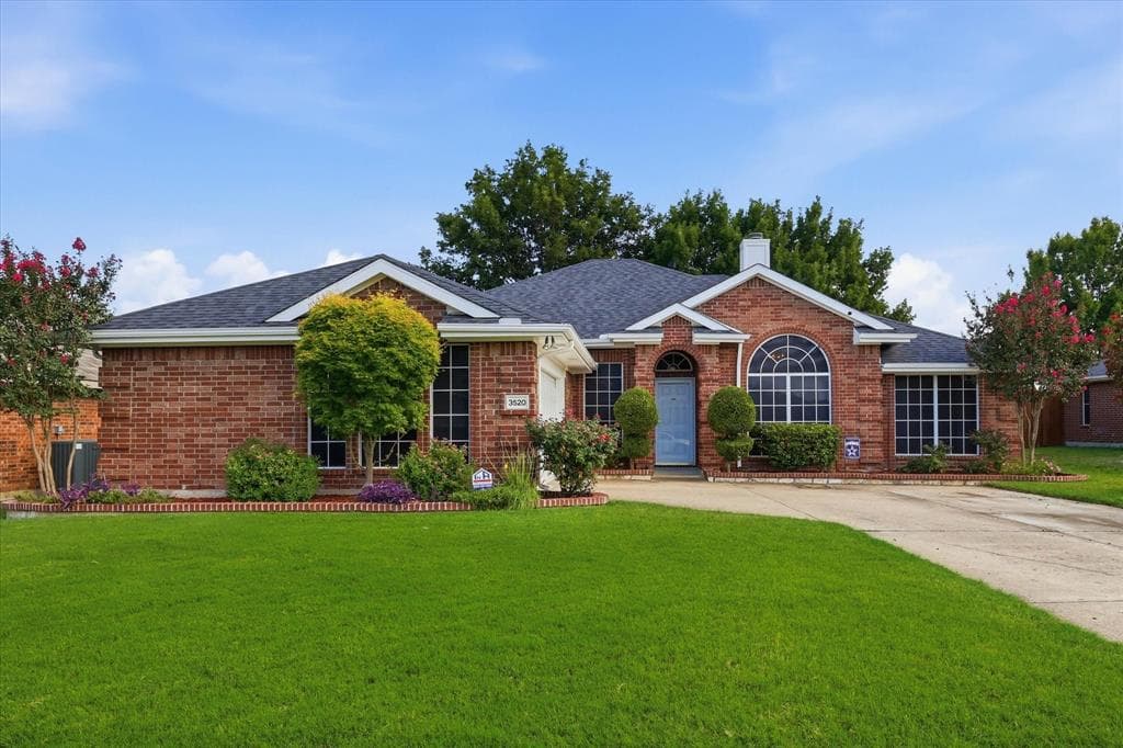 3520 Cedar Creek Ln