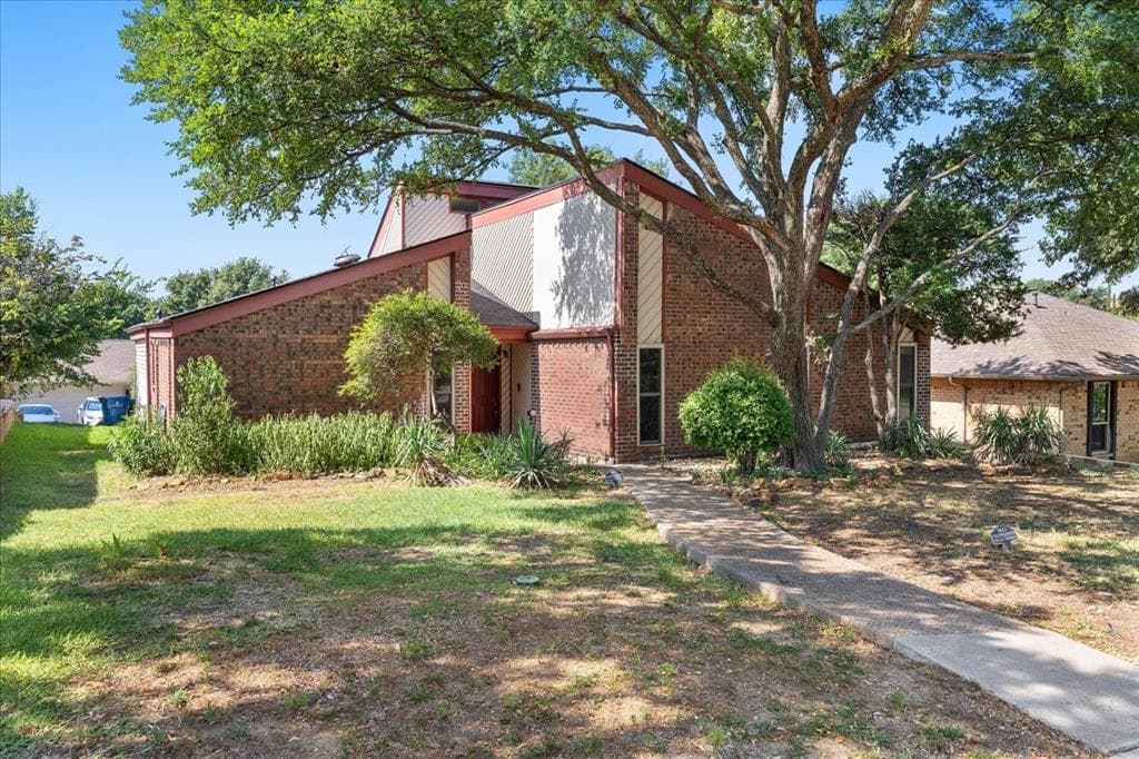 1820 Green Ridge Ct