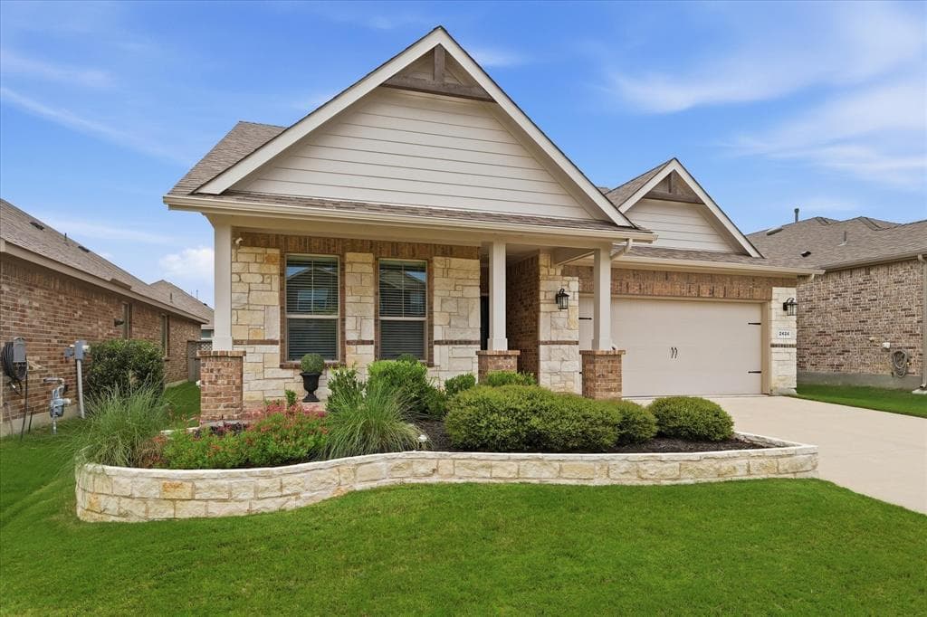 2424 Rooster Ln