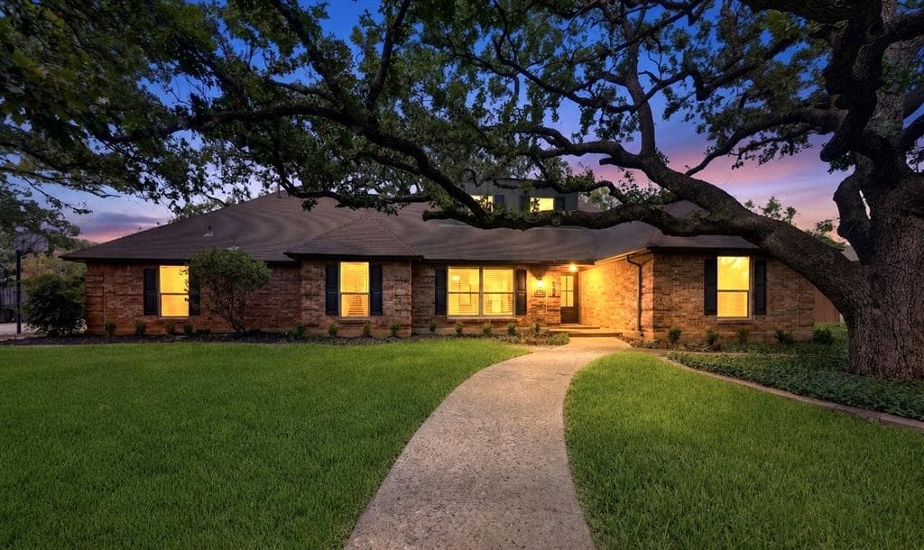 3609 Country Club Rd