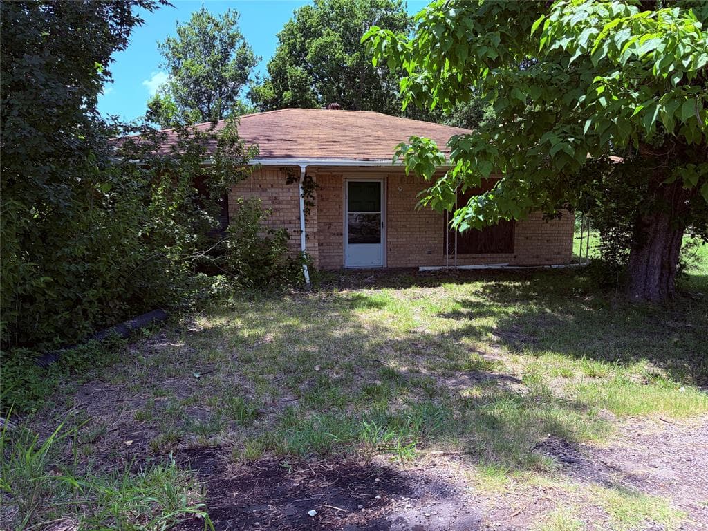 690 County Road 24745