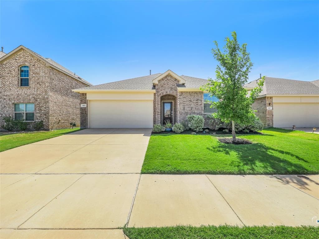 1613 Roadrunner Dr