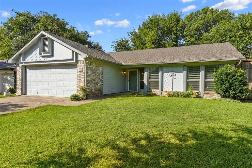 207 Mapleridge Dr