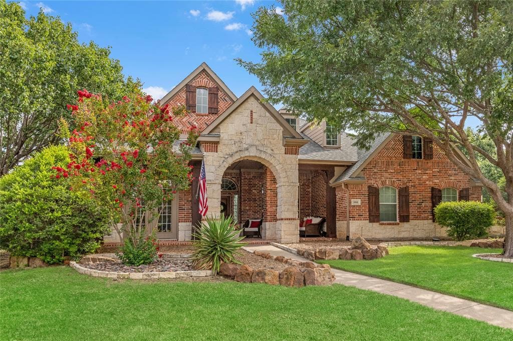 1001 Willowgate Dr