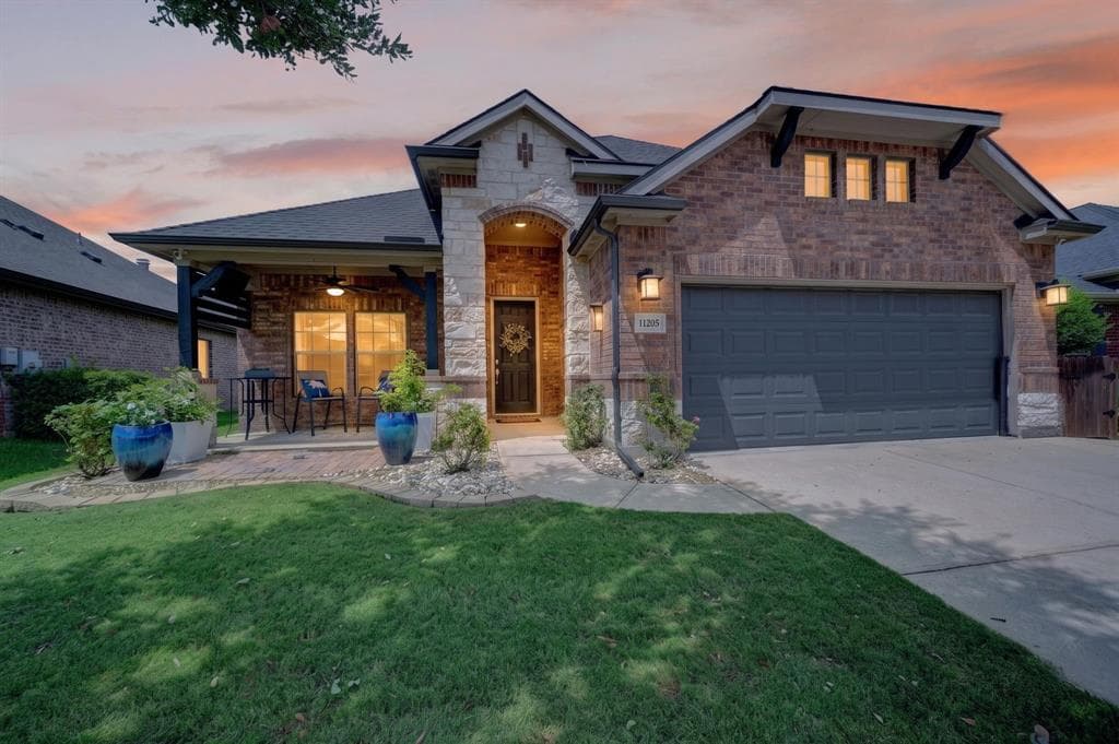 11205 Gibbons Creek Dr