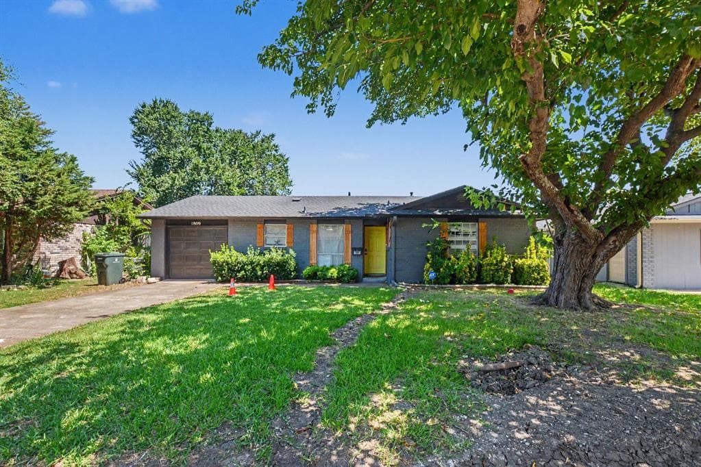 1809 Homestead Pl