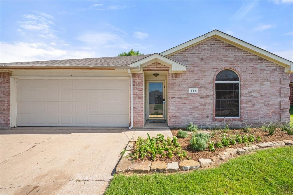 235 Lake Texoma Dr