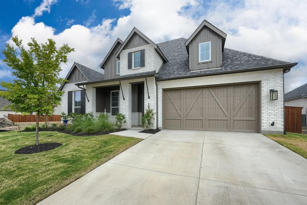 1930 Benedetto Way