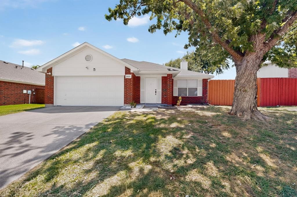 6009 Iris Dr