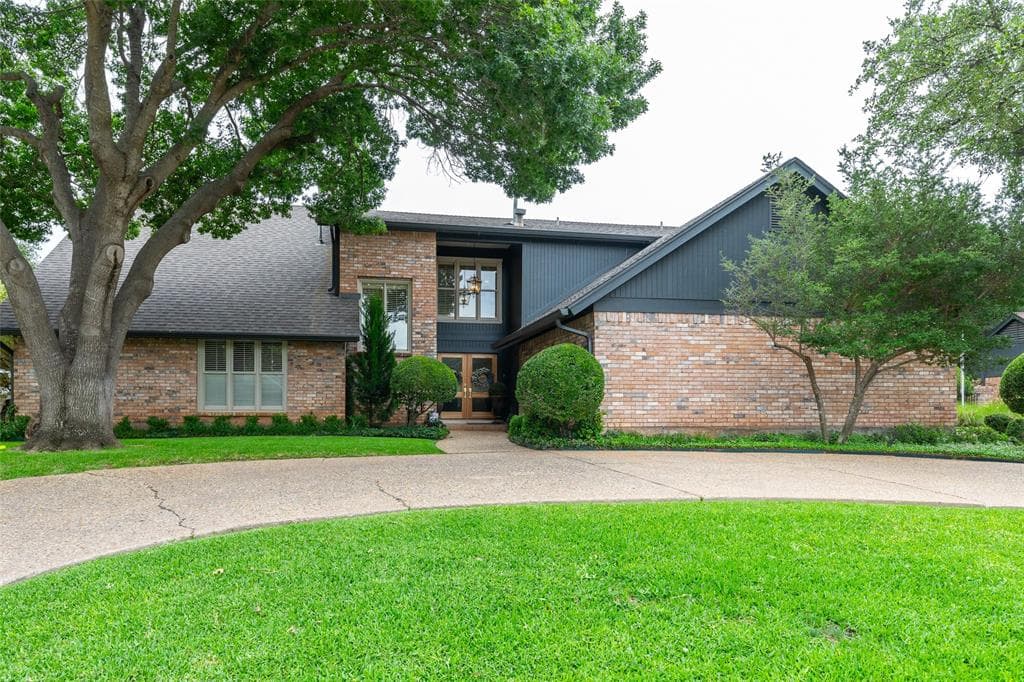 15 Muirfield St