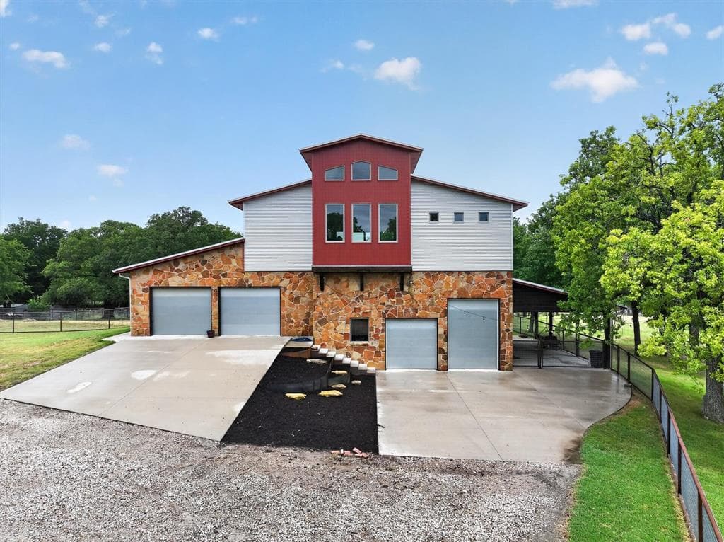 1831 Chapman Ct