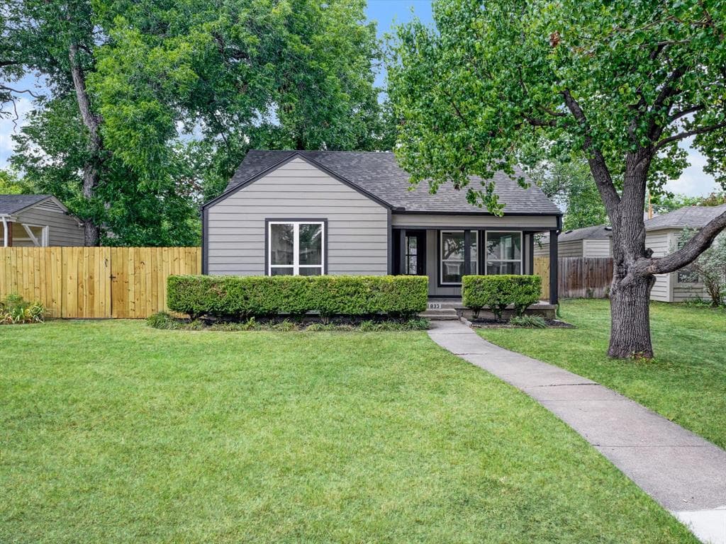 833 Springbrook Dr