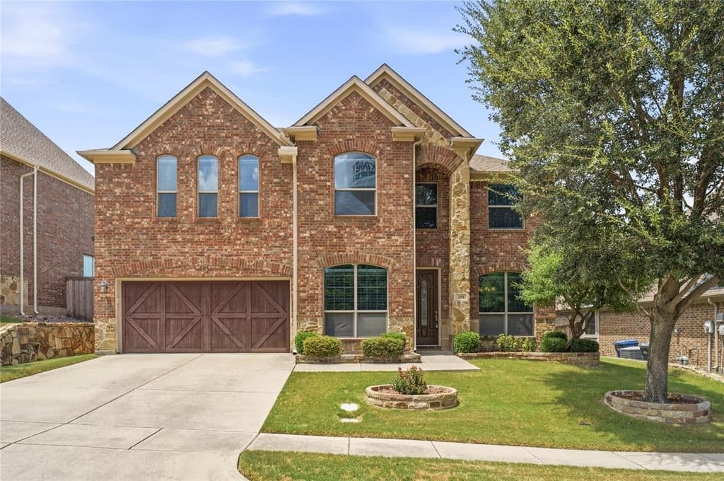 201 Oak Point Dr